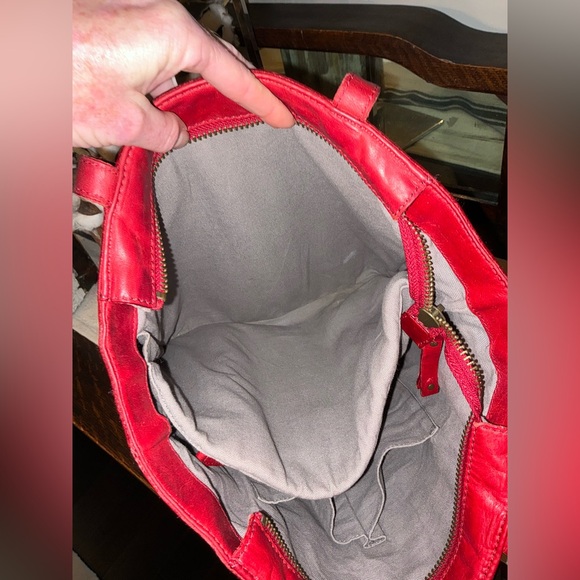 Frye Melissa Leather Simple Tote Shoulder Bag Red  MSRP $348 - Picture 11 of 14